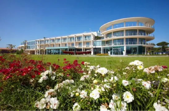 โรงแรม ปิซา ทาวเวอร์ พลาซา