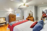 Walk Everywhere! Dtwn Washmo Home Near Wineries - 3-Star