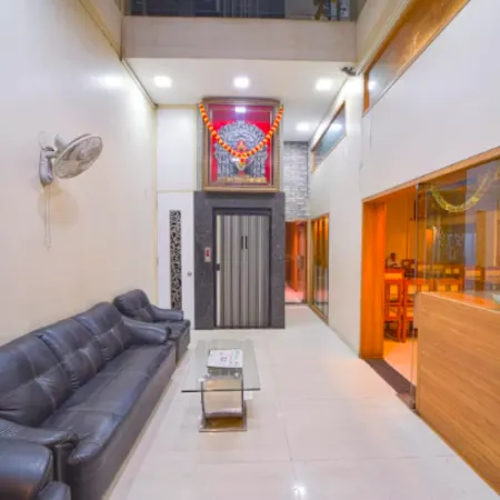 Hotel City Crown Kolhapur