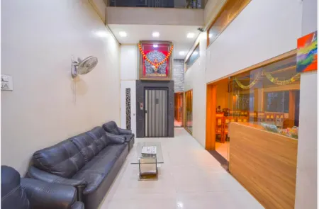 Hotel City Crown Kolhapur