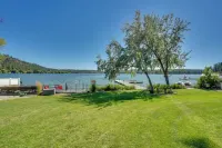 Waterfront Deck w/ Fire Pit: Lake Spokane Gem! - 3 tähden
