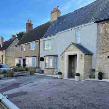 Cottage on High Street, own Parking and EV Charger Hotel Exterior