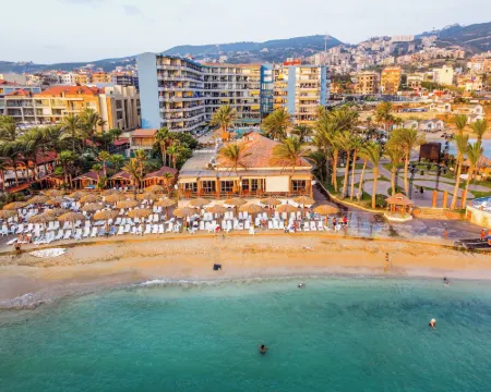 Wave 515 - Getaway Chalet at Sawary Resort Batroun فنادق في البترون