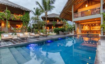 Private Complex With Swimming Pool Close to the Ocean