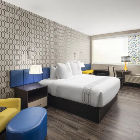 GLo Best Western Dawley Farms in Sioux Falls