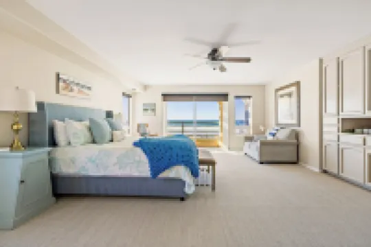 Strandcastle Beach House - Oceanfront! - You're right on the sand!