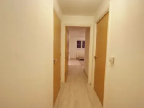 2 Double Bed Flat, En-suite, Top Floor, With Private Parking Hotels in Hatfield