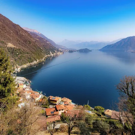 Argegno Wonderful View - by Myhomeincomo