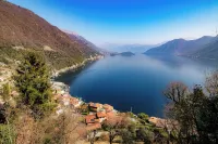 Argegno Wonderful View - by Myhomeincomo