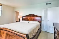 Beachfront Condo w/ Pool Access in Hollywood! - Homestays