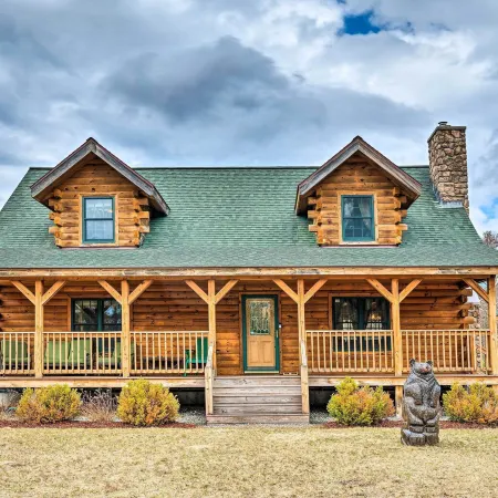 Deck, Grill & Views! Carroll Log Cabin Near Hiking