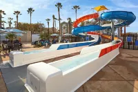 Fairfield Inn by Marriott Inn & Suites Anaheim Theme Park/Convention Area - Family