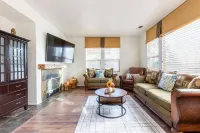 Cozy Home in Gated Country Club