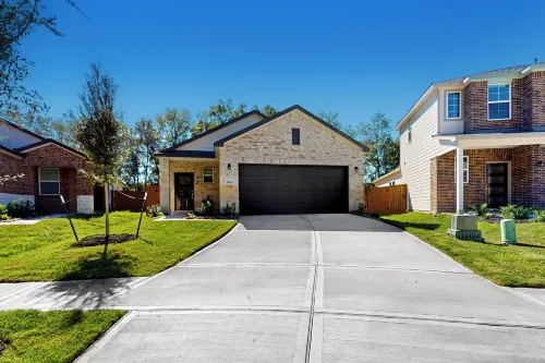 3BR Home: Dog Friendly w/ Yard & Patio Hotels in Porter