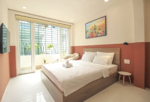 De Lustora Hotel & Apartment - District 1, Hcm. Hotels near Pham Ngu Lao