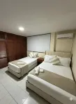 HOTEL LADYMAR
