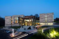 The Orchard Hotel & Restaurant Hotels in 