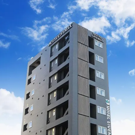 HOTEL LiVEMAX Asakusa Sky Front Отели рядом с достопримечательностью «Железнодорожная станция Tokyo Skytree»