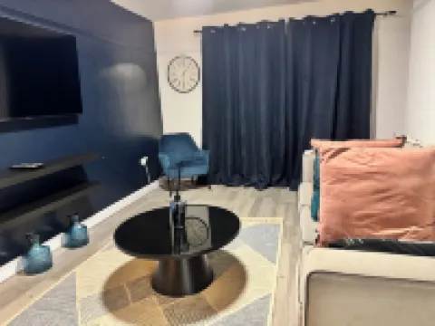 Corporate 3bedroom home with parking