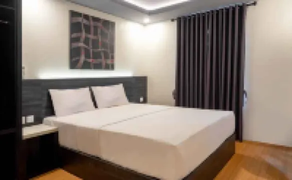 By the River Cottage with Private Warm Pool