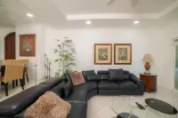 Colina 5D 3 bdr Garden View in Los Suenos - Apartments