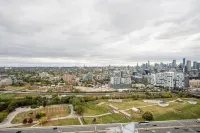 The Bayview - Downtown Toronto