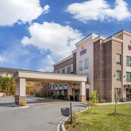Comfort Inn & Suites