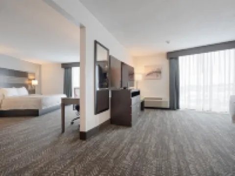 Best Western Plus Wausau Tower Inn Hotels in Wausau