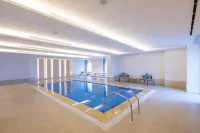 Hilton Garden Inn Al Khobar King Fahd Causeway - С бассейном