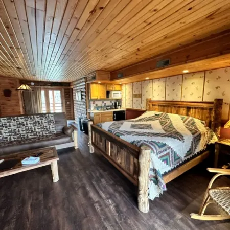 Cedar Lodge and Settlement