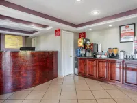 Econo Lodge Inn & Suites Hotels in Evergreen