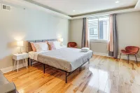 Rooftop Deck & Game Lounge in North Philly East! - Country Houses