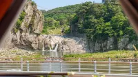 Chungju Palbong Glamping - Bjergudsigt