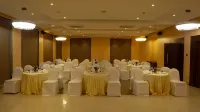 7 Apple Resort Lonavala - breakfast