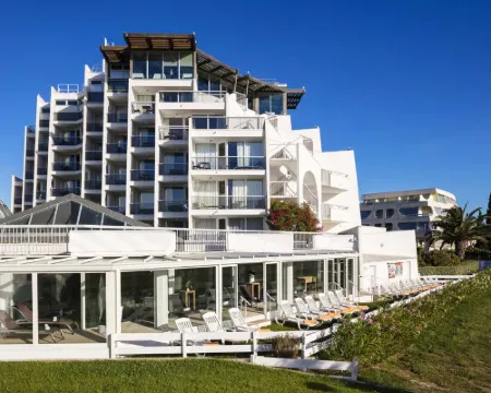 卡馬格港塔拉蘇爾 Spa 酒店 勒格羅－迪魯瓦酒店