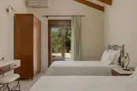 Apolis Villas & Suites Resort