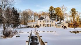 Sunny Pond Estate by AvantStay