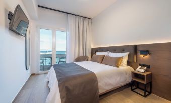 Lesvion Hotel