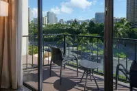 Aqua Palms Waikiki - Sea View