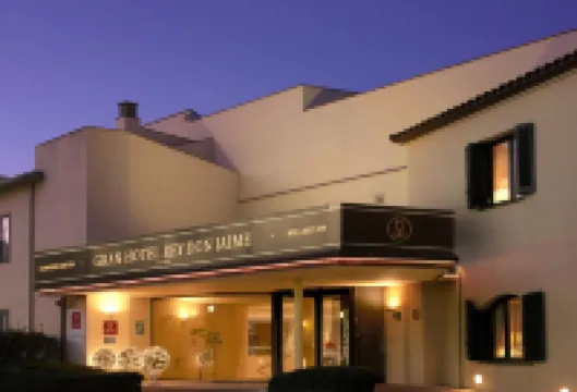 Gran Hotel Rey Don Jaime Отели в г. 