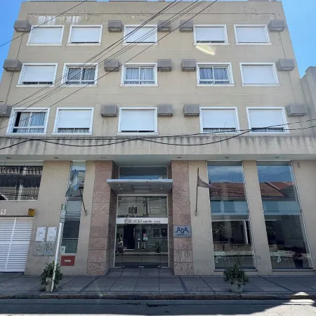 Wilson Hotel Отели в г. Сальта