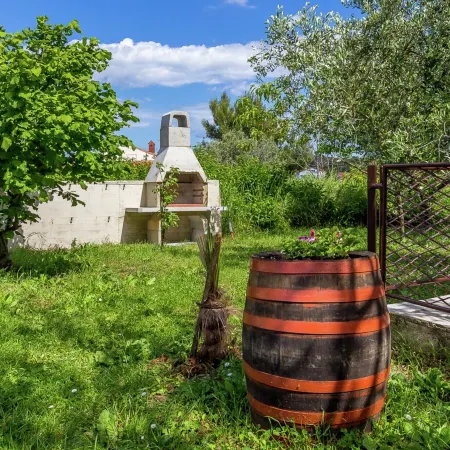Holiday Home with Garden Located Near the Beach