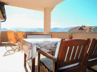 Apartments Mirjana V Hotels in Lopar