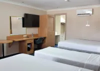Sun Palms Motel - 3-Star