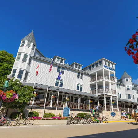 Lake View Hotel