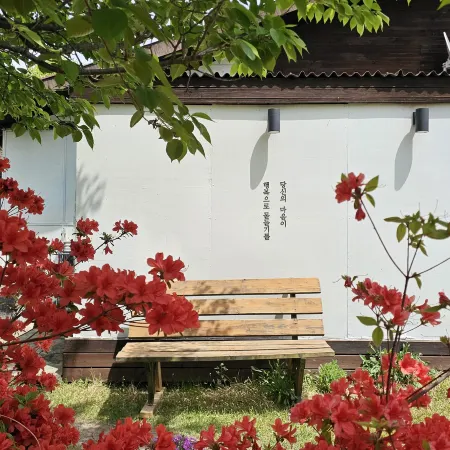 Pohang Hwajin Byeoljang Pension
