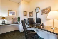 Lone Star Inn and Suites Victoria