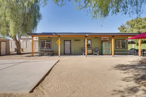 Outdoor Space, Near Everything: Glendale Getaway! - 4-Sterne