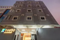 Treebo The Living Tree 卡伊拉塔巴德 NTR花園附近的飯店