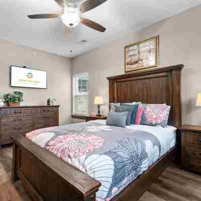 Kokomo Kove Hot Tub, Views Rooms